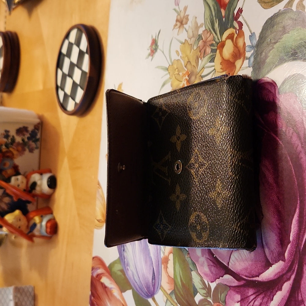 Authentic Louis Vuitton Monogram Wallet - Picture 3 of 6